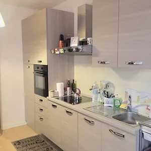 https://luxury-milan-suites-apartments.italymilanhotels.net